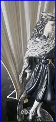 Lampe Art Déco Femme Élégante signé Guido Cortese (Cevik Italie) années 70-80