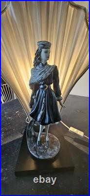 Lampe Art Déco Femme Élégante signé Guido Cortese (Cevik Italie) années 70-80