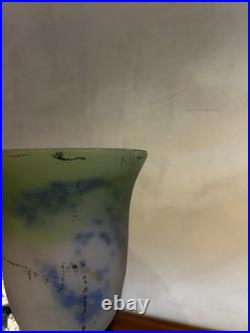 Lampe Art Déco Noverdy Globe signé Verre marmoréen / fer forgé Lampe Art Déco Noverdy Globe signé Verre marmoréen / fer forgé
