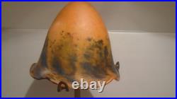 Lampe Art Déco en bronze argenté et pâte de verre France, circa 1927-1930