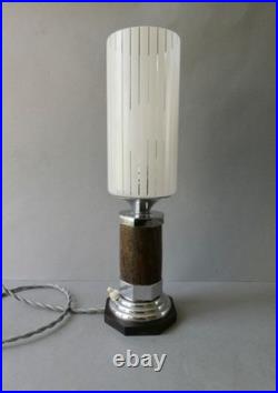 Lampe Art Deco, en métal chromé et bois Palissandre, vers 1930-40