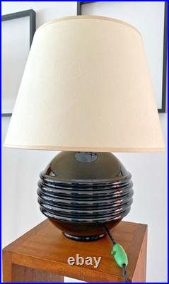 Lampe Art Déco en opaline noire -Jacques Adnet élégance des années 30