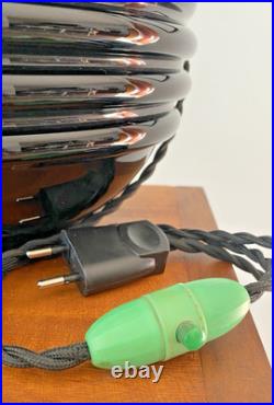 Lampe Art Déco en opaline noire -Jacques Adnet élégance des années 30