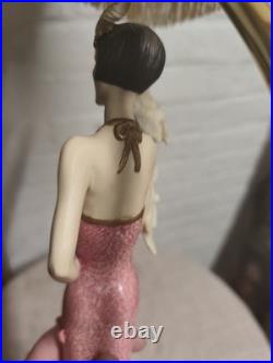 Lampe Art Déco figurative Giuseppe Armani femme années 30 abat-jour franges Lampe Art Déco figurative Giuseppe Armani femme années 30 abat-jour franges