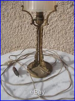 Lampe Art Déco vers 1920 Pied en bronze Verre signé Muller Frères Luneville