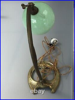Lampe Art Nouveau/ Art Déco Bronze Feuille Acanthe Avec Sa Tulipe D Epoque