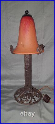 Lampe DAUM NANCY monture en fer forgé dlg Edgar Brandt art deco vers 1920Superb