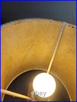 Lampe Vintage Bois et peau Véritable Fait Main Signée Années 1950