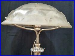 Lampe à Poser design Art Deco Métal Argenté, modèle unique