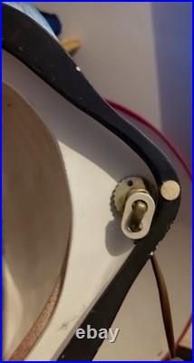 Lampe à poser décorative Pied canard sculpté Style cottage / vintage