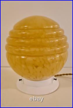 Lampe ancienne Art Déco en verre opaline marbré globe ambre vintage 1930/40