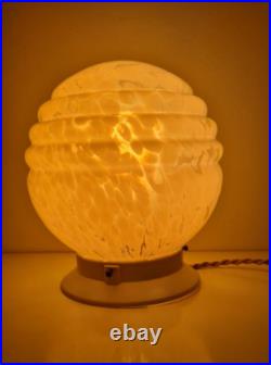 Lampe ancienne Art Déco en verre opaline marbré globe ambre vintage 1930/40