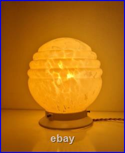 Lampe ancienne Art Déco en verre opaline marbré globe ambre vintage 1930/40