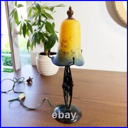 Lampe ancienne Art Déco tulipe verre marmoréen polychrome pied fer forgé