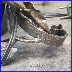 Lampe ancienne en fer forgé signée M. VOUTIER art déco ref AP188