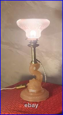 Lampe art deco1920 a 40 verre moulé rose tres belle tulipe 28x19 elec ok, envoi