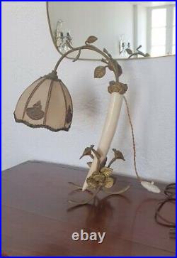 Lampe art déco 1920-1930 pied bronze doré décor roses avec défense ivoire