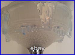 Lampe art déco 1930 1940 moderniste chrome coupelle Ezan opalescente