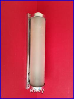Lampe art deco 1930 Déflecteur et pied métal chromé Tube en verre dépoli 32 cms