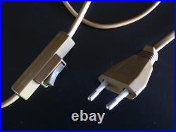 Lampe art déco avec son globe en verre dépolie signé Hettier et Vincent