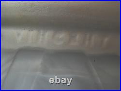 Lampe art déco avec son globe en verre dépolie signé Hettier et Vincent