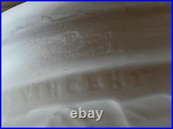 Lampe art déco avec son globe en verre dépolie signé Hettier et Vincent