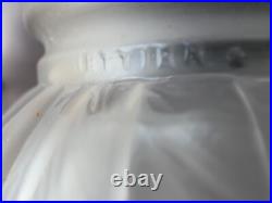 Lampe art déco avec son globe en verre dépolie signé Hettier et Vincent