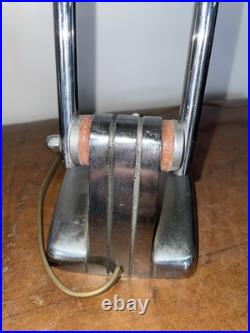 Lampe art-déco en métal articulable