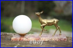 Lampe art déco, lampe à poser biche laiton sur marbre