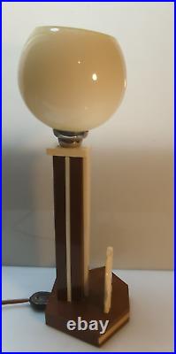 Lampe art deco style africain globe opalin bois vernis pas de marque