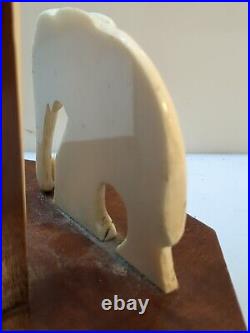 Lampe art deco style africain globe opalin bois vernis pas de marque