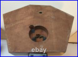 Lampe art deco style africain globe opalin bois vernis pas de marque