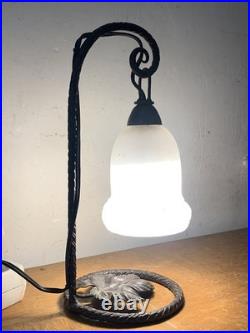 Lampe art deco vintage fer forgé potence tulipe pate de verre dlg Pierre Gilles