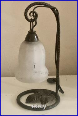 Lampe art deco vintage fer forgé potence tulipe pate de verre dlg Pierre Gilles