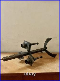 Lampe art deco vintage tripode fer forgé brutaliste ferronnerie d'art FERRO ARTE