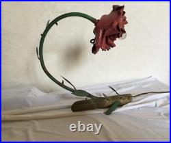 Lampe art nouveau deco en fer forgé aux roses polychrome