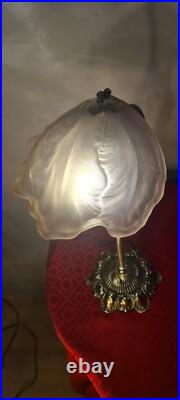 Lampe bronze petale verre moulé art nouveau 28x34. Elec ok