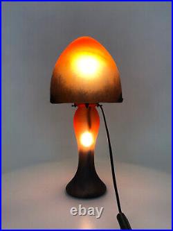 Lampe champignon en pâte de verre style Art Nouveau signée Vianne