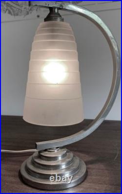 Lampe de Table Art Deco