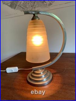 Lampe de Table Art Deco