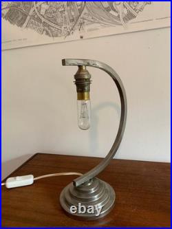 Lampe de Table Art Deco