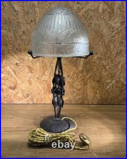 Lampe de Table Art Déco en Fer Forgé et Verre Moulé Dépoli