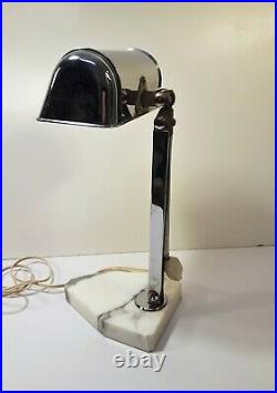 Lampe de bureau moderniste Lampe de notaire banquier desk lamp Design Art déco