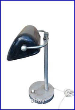 Lampe de notaire, Art Déco Modèle pirouett Abat jour en tôle émaillée noire
