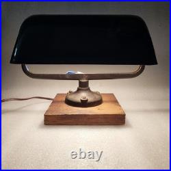 Lampe de notaire, banquier, bureau en metal émaillé, 1920,30, art déco