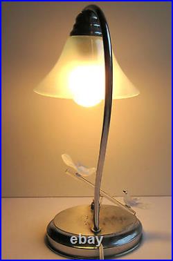 Lampe de table ART DECO métal chromé abat-jour verre irisé, colombes opalescente