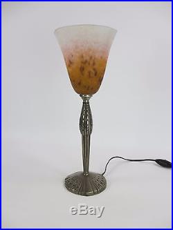 Lampe de table Art Déco métal argenté tulipe Schneider