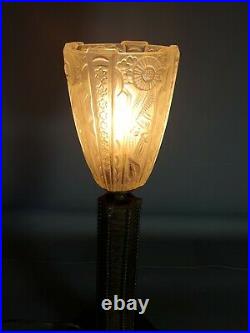 Lampe de table Art déco fer forgé & verre pressé moulé H 36 cm SB