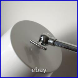 Lampe de table avec grand reflecteur potence rotule métal blanc luminaire light