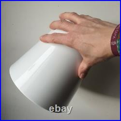 Lampe de table avec grand reflecteur potence rotule métal blanc luminaire light